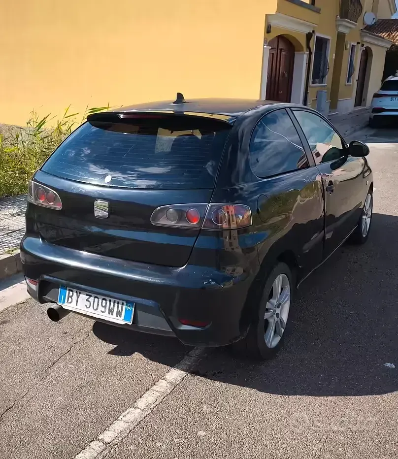 Usata Seat Ibiza 130 CV (95 kW) 2002 Nero Utilitaria