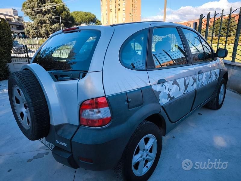 Usata Renault Scénic 139 CV (102 kW) 2001 Grigio Monovolume