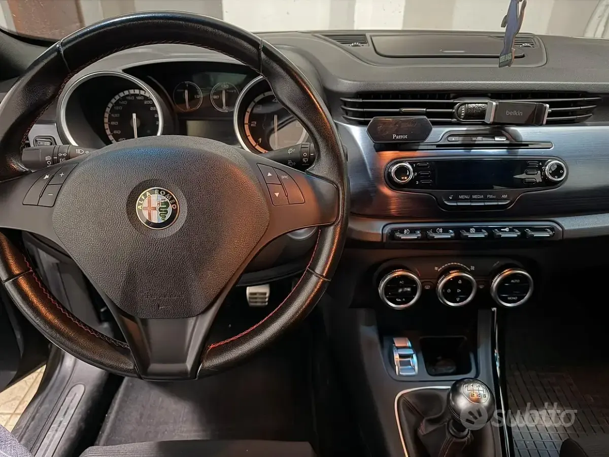 Usata Alfa Romeo Giulietta 82 CV (60 kW) 2012 Utilitaria