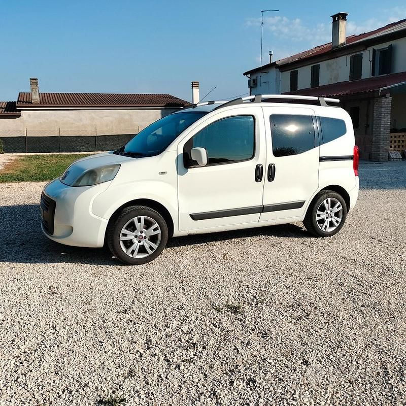 Usata Fiat Qubo Trekking 77 CV (56 kW) 2016 Bianco Monovolume