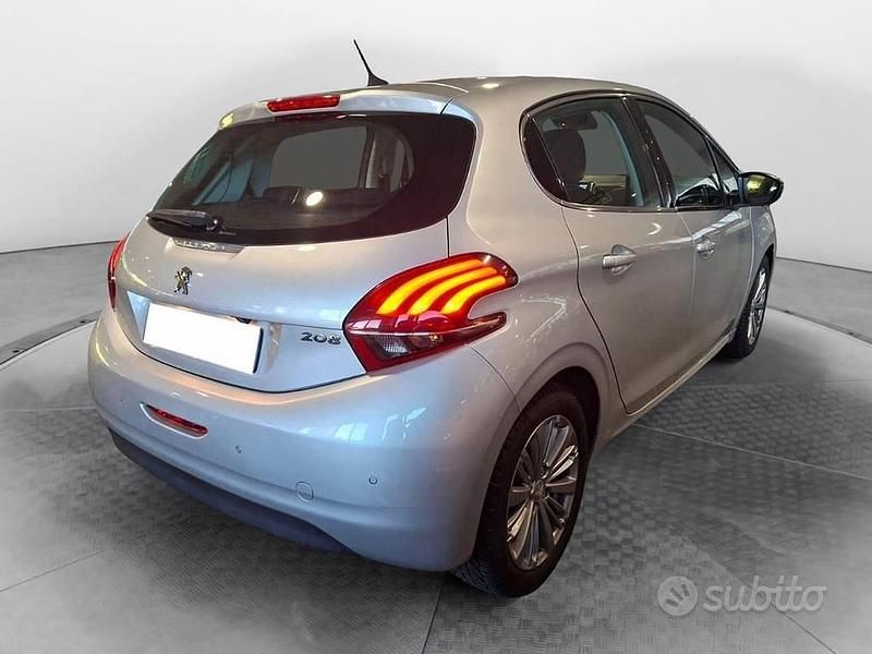 Usata Peugeot 208 Allure 110 CV (80 kW) 2018 Grigio Utilitaria