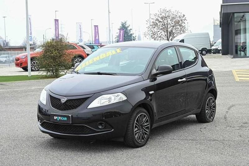 Usata Lancia Ypsilon S 69 CV (50 kW) 2020 Nero Utilitaria