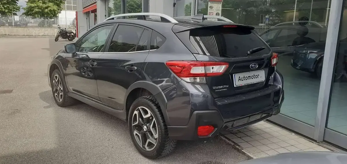 Usata Subaru XV Premium 156 CV (114 kW) 2018 Gray SUV