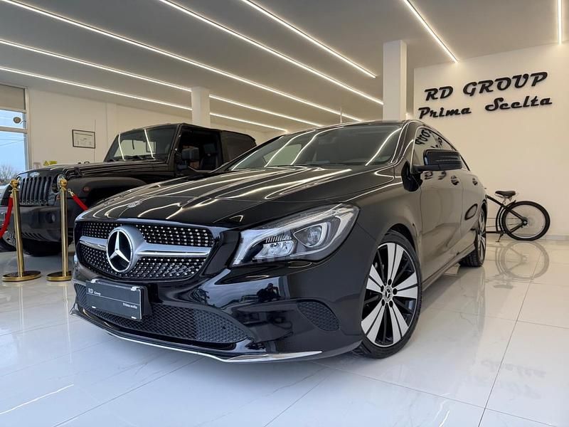 Usata Mercedes CLA200 Shooting Brake Premium 136 CV (100 kW) 2019 Nero Station wagon