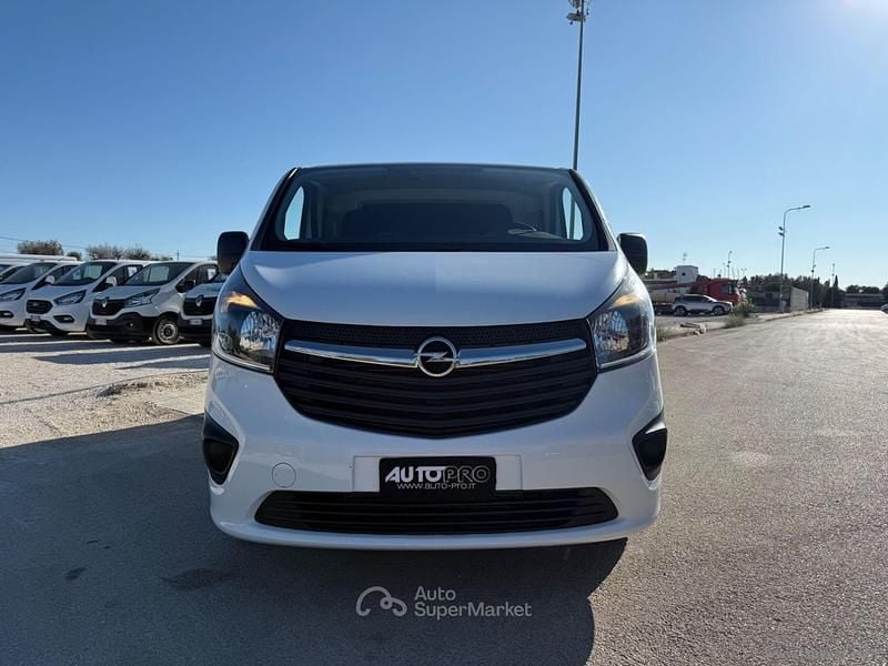 Usata Opel Vivaro 120 CV (88 kW) 2018 Bianco Monovolume