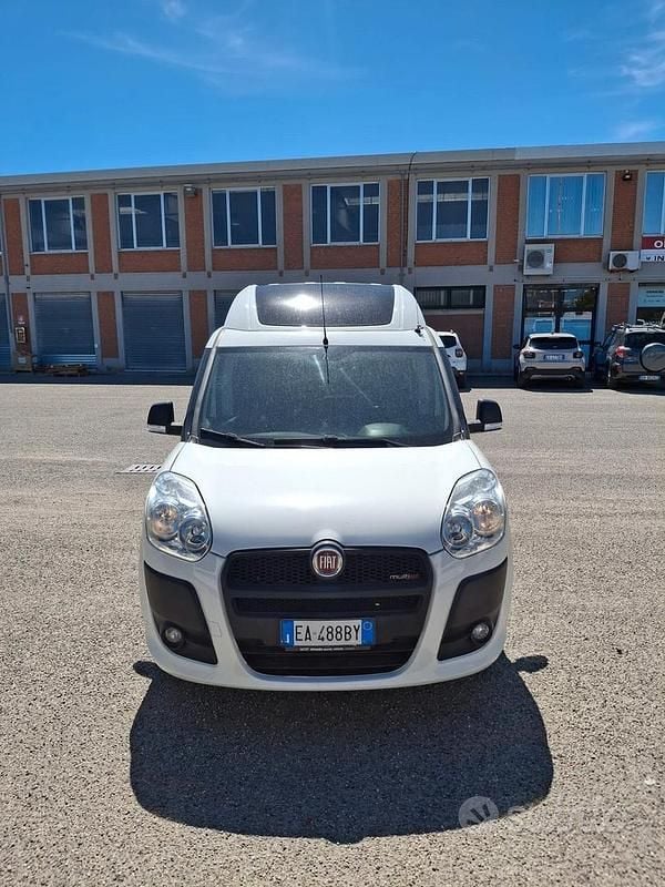 Usata Fiat Doblò Dynamic 135 CV (99 kW) 2011 Monovolume