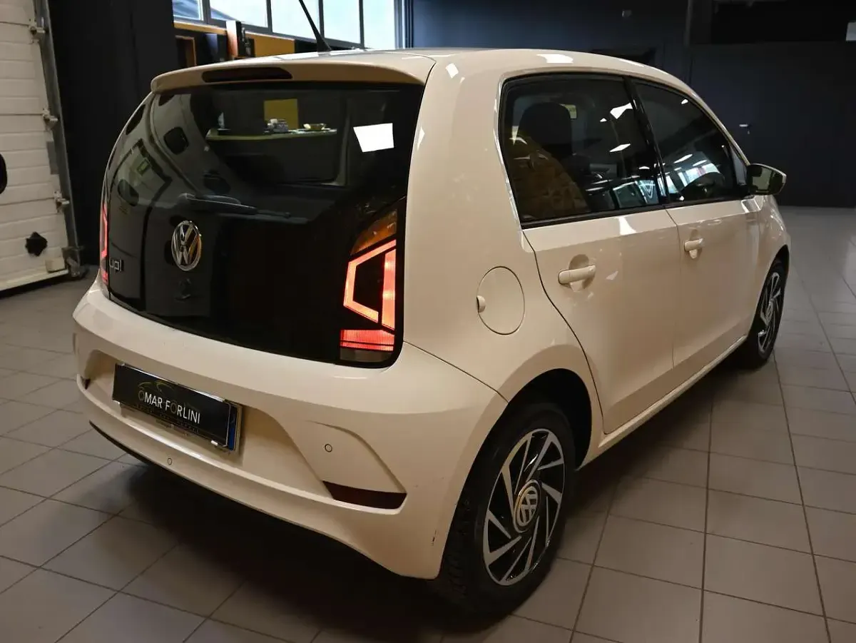 Usata VW up! Move 60 CV (44 kW) 2019 Bianco Utilitaria