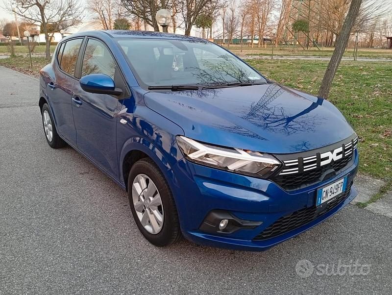 Usata Dacia Sandero Expression 101 CV (74 kW) 2023 Blu Berlina