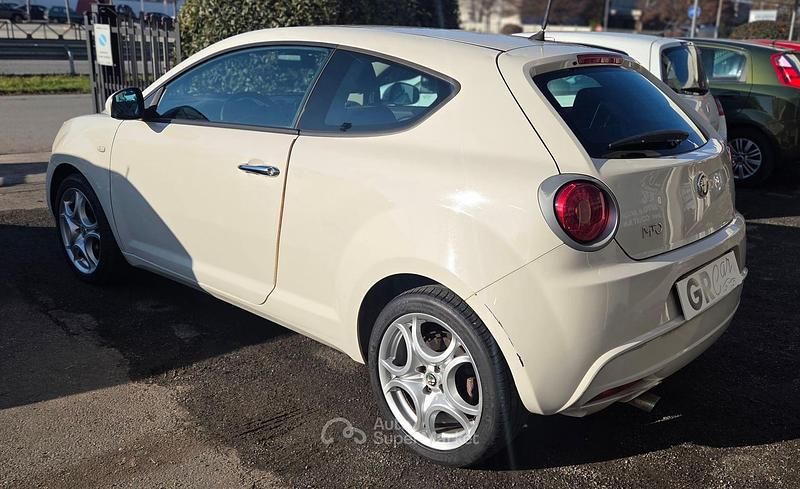 Usata Alfa Romeo MiTo 69 CV (50 kW) 2013 Utilitaria