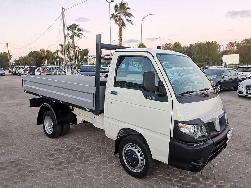 Begagnad Piaggio Porter 80 HK (58 kW) 2018 Vit Van