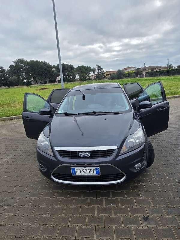 Usata Ford Focus Style 110 CV (80 kW) 2010 Station wagon