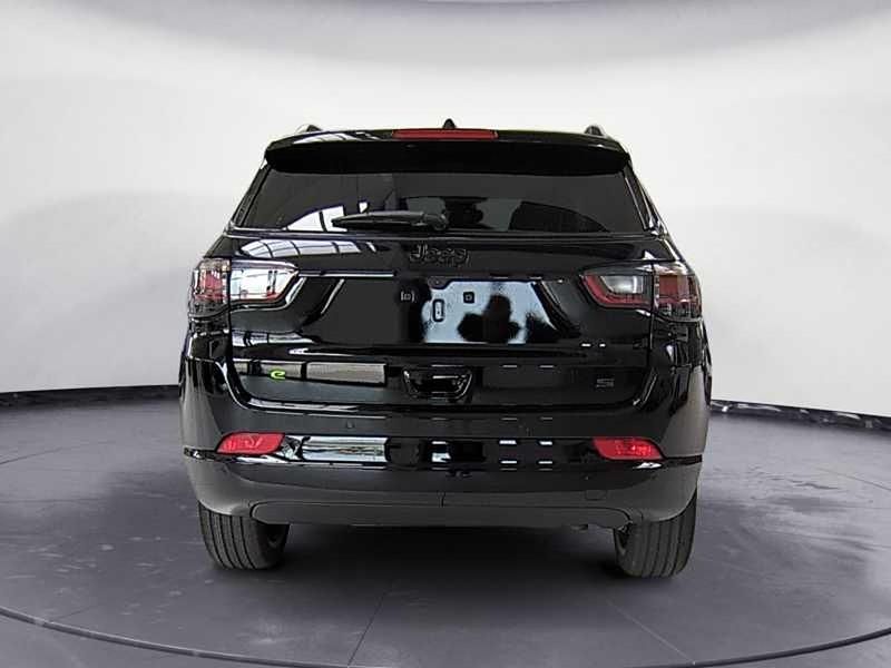Usata Jeep Compass Summit 130 CV (95 kW) 2024 Nero SUV
