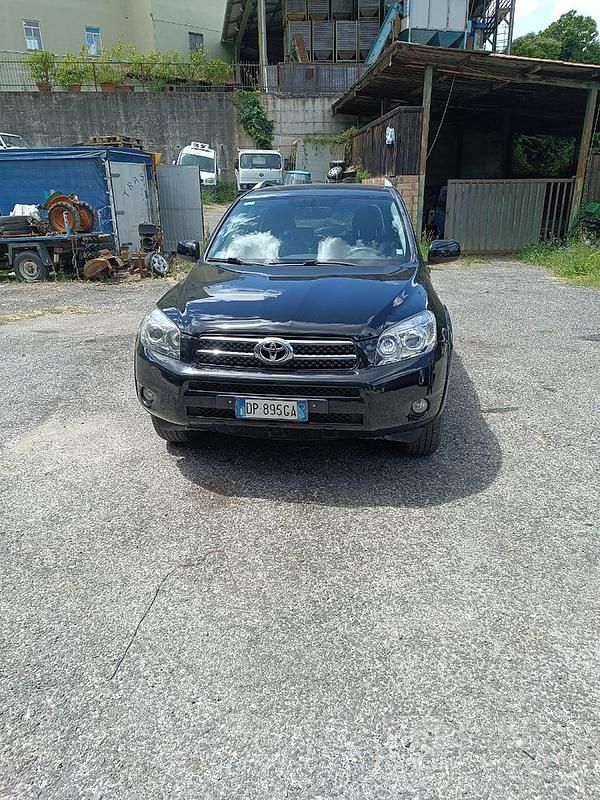 Usata Toyota RAV4 150 CV (110 kW) 2008 Nero SUV
