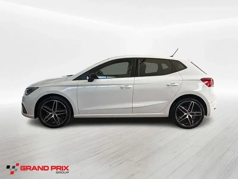 Begagnad Seat Ibiza FR 90 HK (66 kW) 2021 Vit Halvkombi