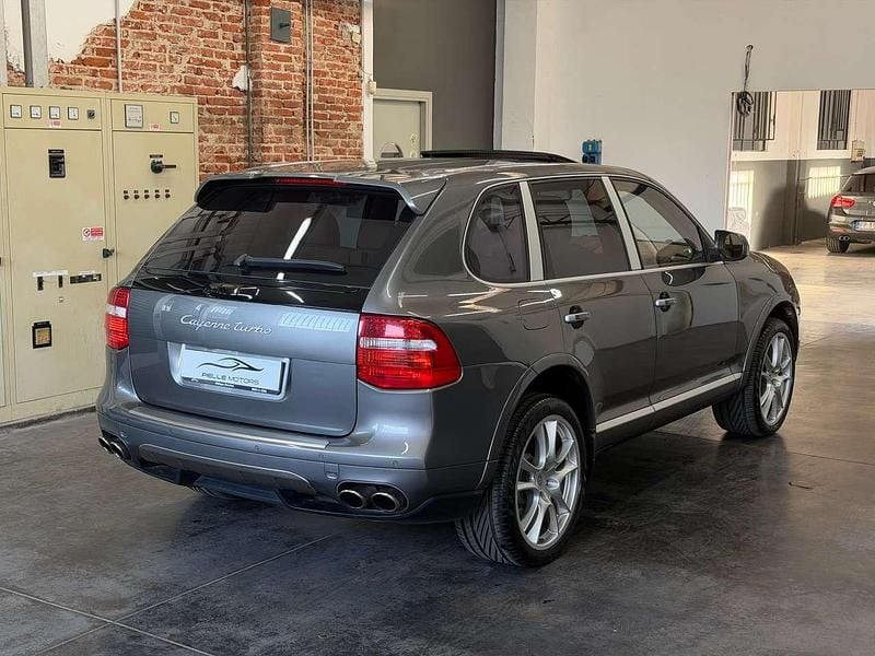 Usata Porsche Cayenne Turbo 500 CV (367 kW) 2007 Grigio SUV
