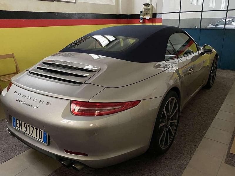 Usata Porsche 991 400 CV (294 kW) 2012 Grigio Cabrio