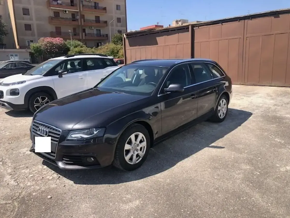 Usata Audi A4 Ambiente 120 CV (88 kW) 2010 Nero Station wagon