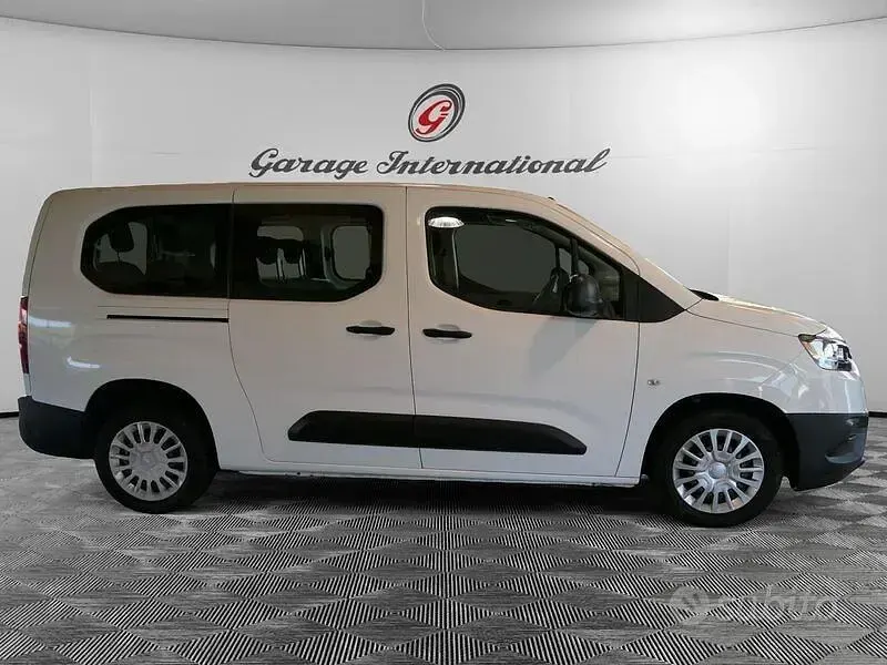 Usata Toyota Proace Verso City 110 CV (80 kW) 2020 Bianco Station wagon