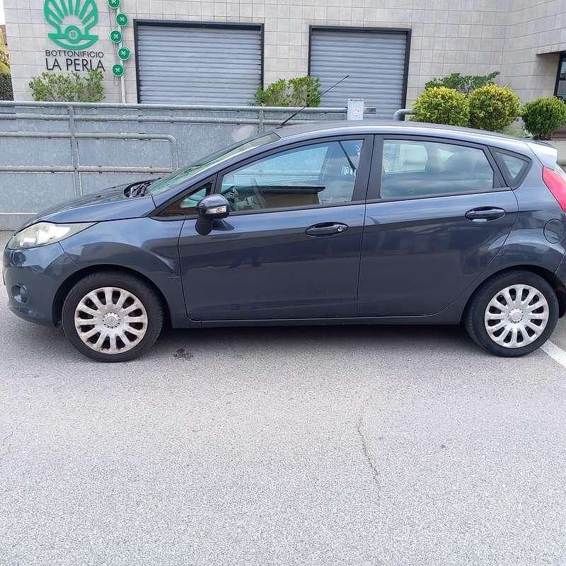 Usata Ford Fiesta 68 CV (50 kW) 2010 Utilitaria