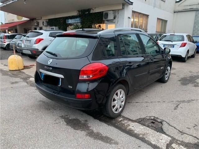 Usata Renault Clio GrandTour Dynamique 103 CV (75 kW) 2011 Nero Station wagon