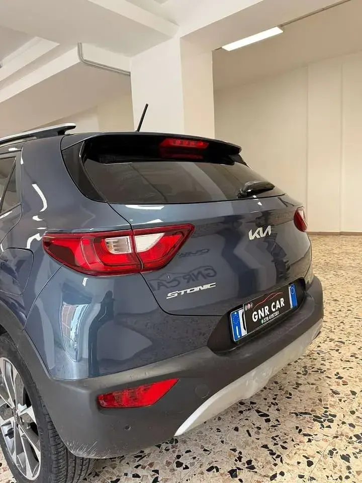 Usata Kia Stonic Style 101 CV (74 kW) 2023 Blu/azzurro SUV