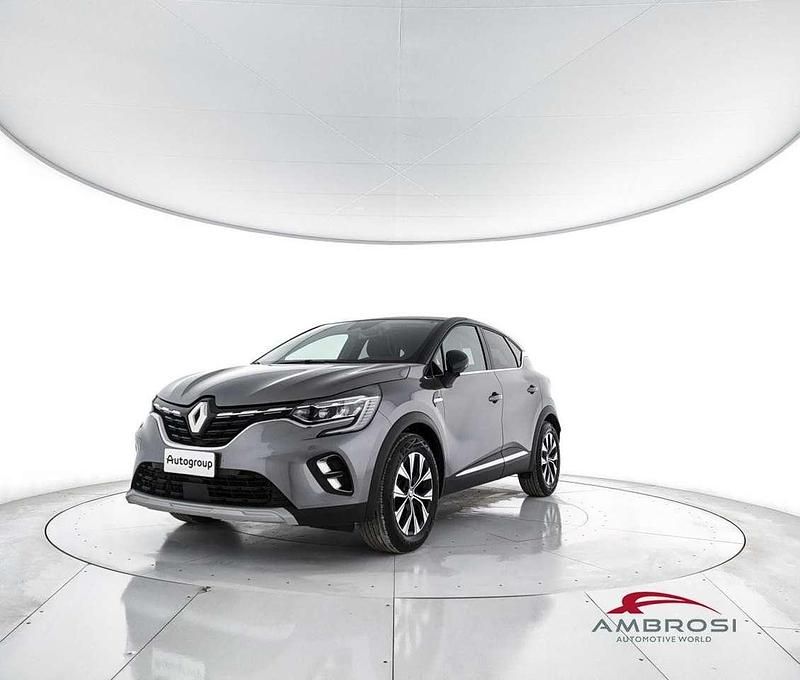 Grigio Usata 2023 Renault Captur Techno SUV | 20.076 € (Buon prezzo) - Immagine 1/4