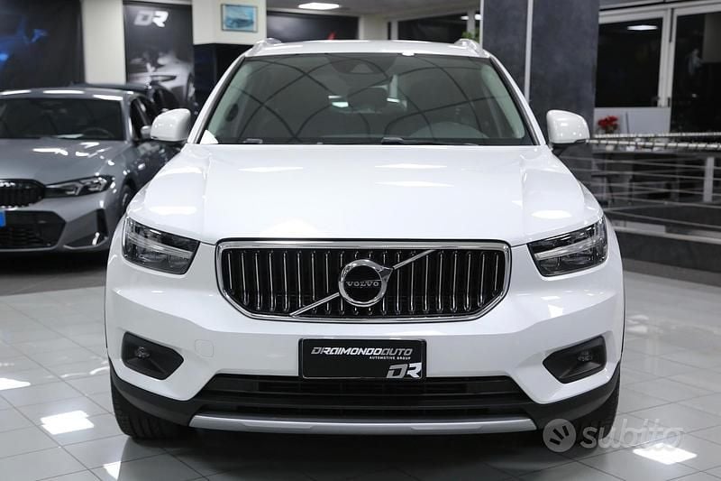 Usata Volvo XC40 Inscription 180 CV (132 kW) 2020 Bianco perla SUV
