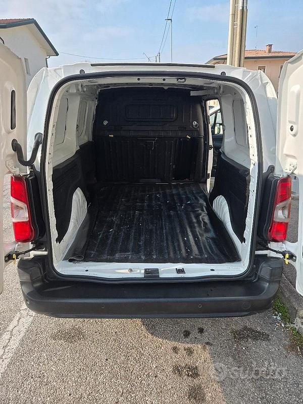 Usata Citroën Berlingo 102 CV (75 kW) 2019 Bianco Monovolume