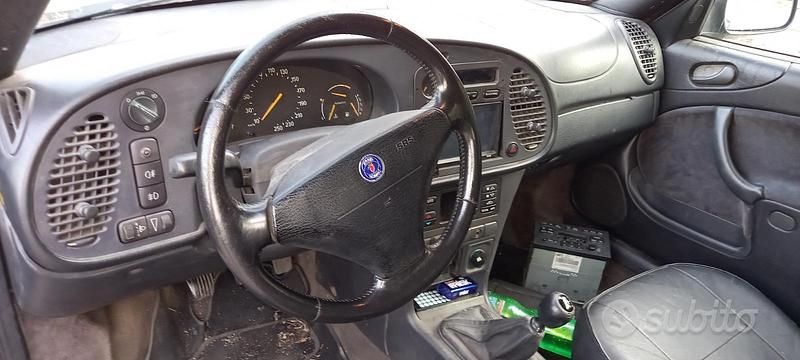 Blu Usata 1997 Saab 900 Cabrio | 4900 € - Immagine 1/4