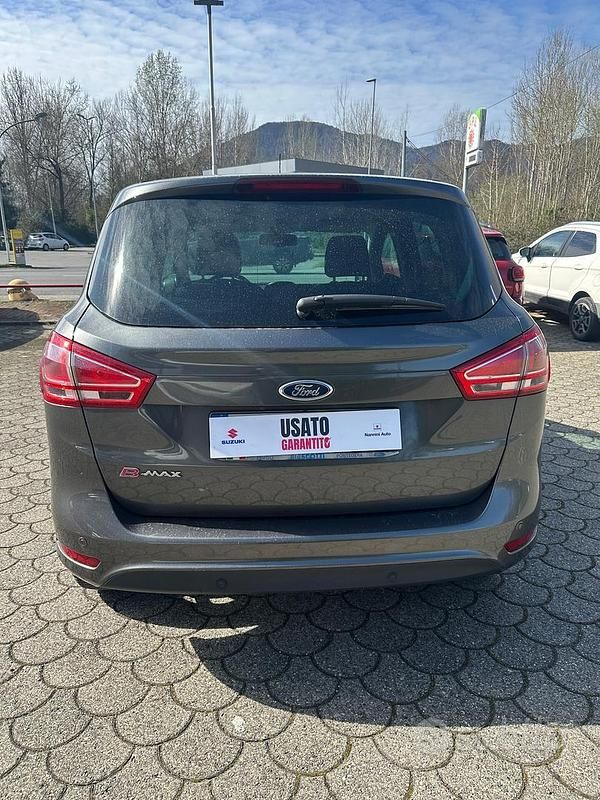 Usata Ford B-MAX Titanium 75 CV (55 kW) 2017 Grigio Monovolume