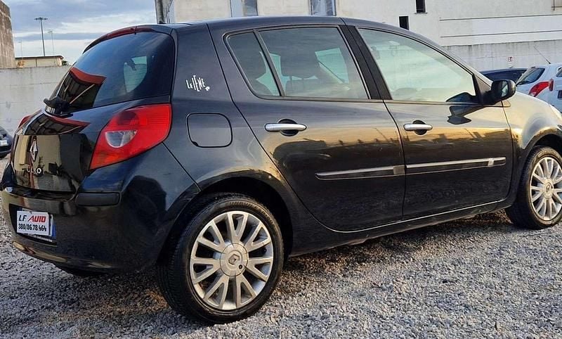 Gebraucht Renault Clio II Dynamique 85 PS (62 kW) 2008 Schwarz Limousine