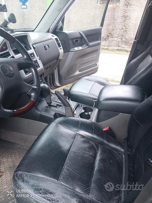 Usata Mitsubishi Pajero 2001 Grigio SUV