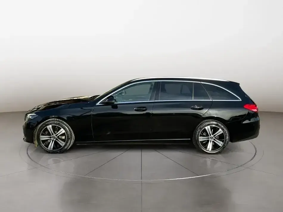 Usata Mercedes C220 Business 200 CV (147 kW) 2021 Nero Station wagon