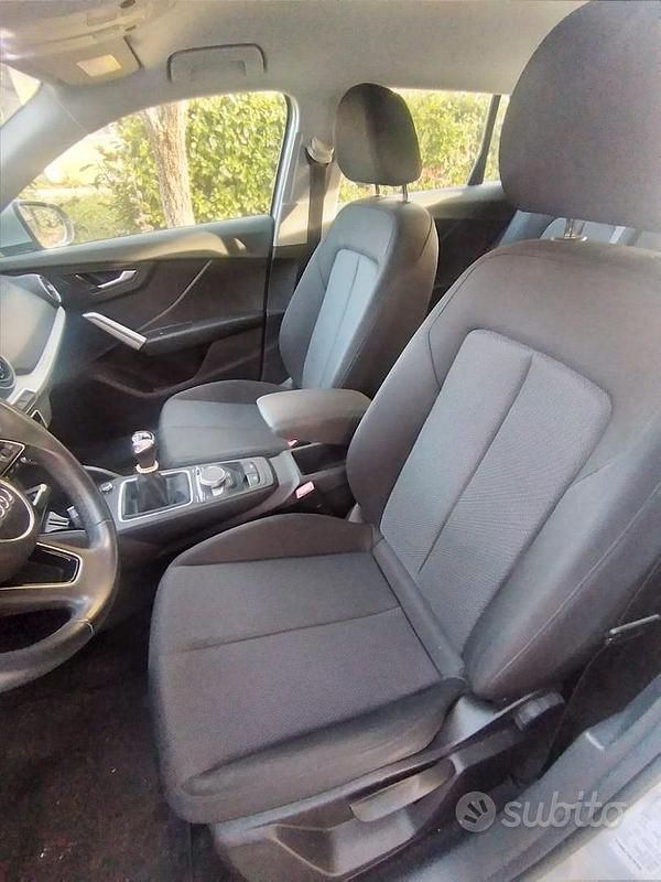 Usata Audi Q2 Admired 116 CV (85 kW) 2022 Grigio SUV