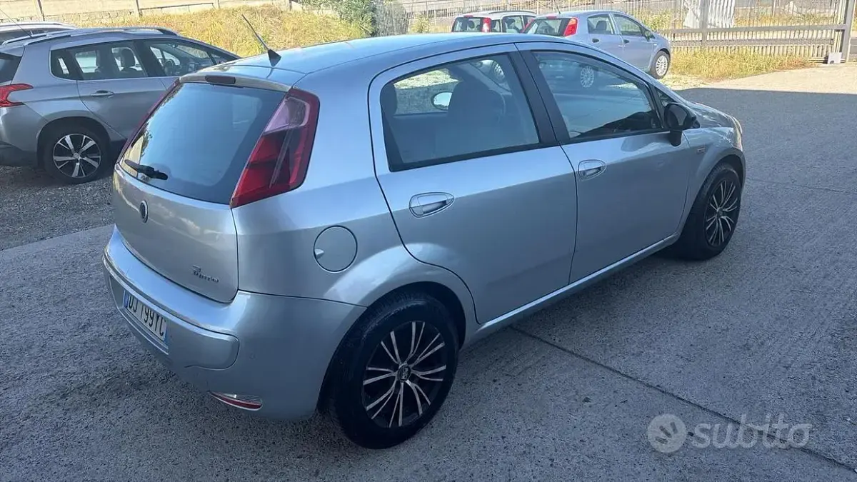 Usata Fiat Grande Punto Dynamic 90 CV (66 kW) 2007 Utilitaria