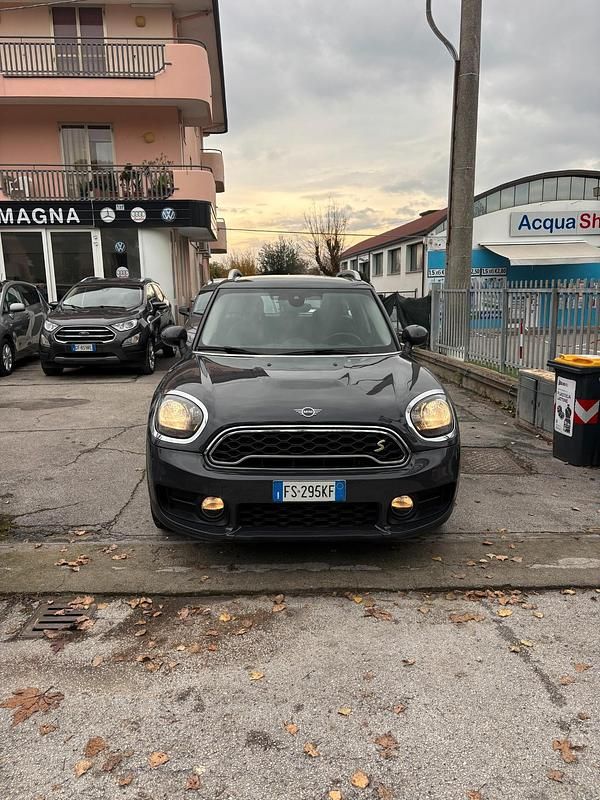 Usata Mini Cooper S Countryman 135 CV (99 kW) 2018 Grigio SUV