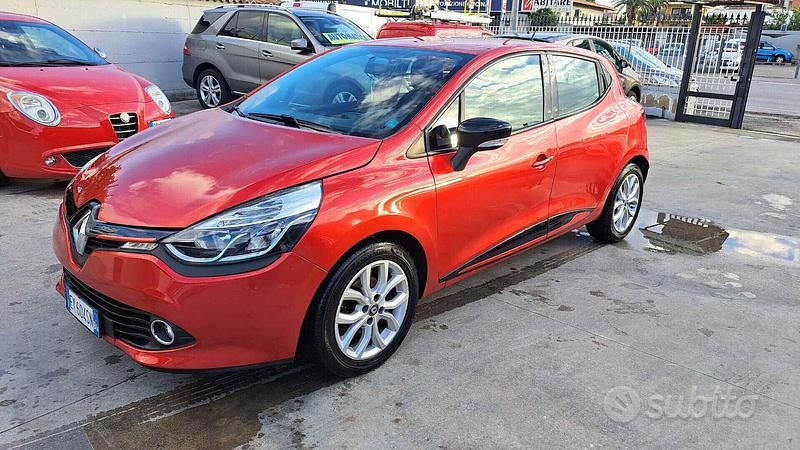 Usata Renault Clio IV 90 CV (66 kW) 2015 Rosso Berlina