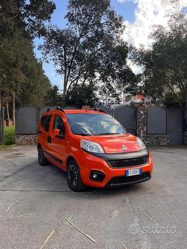 Usata Fiat Qubo 95 CV (69 kW) 2017 Rosso Monovolume