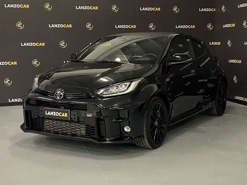 Usata Toyota Yaris 261 CV (191 kW) 2021 Nero Berlina