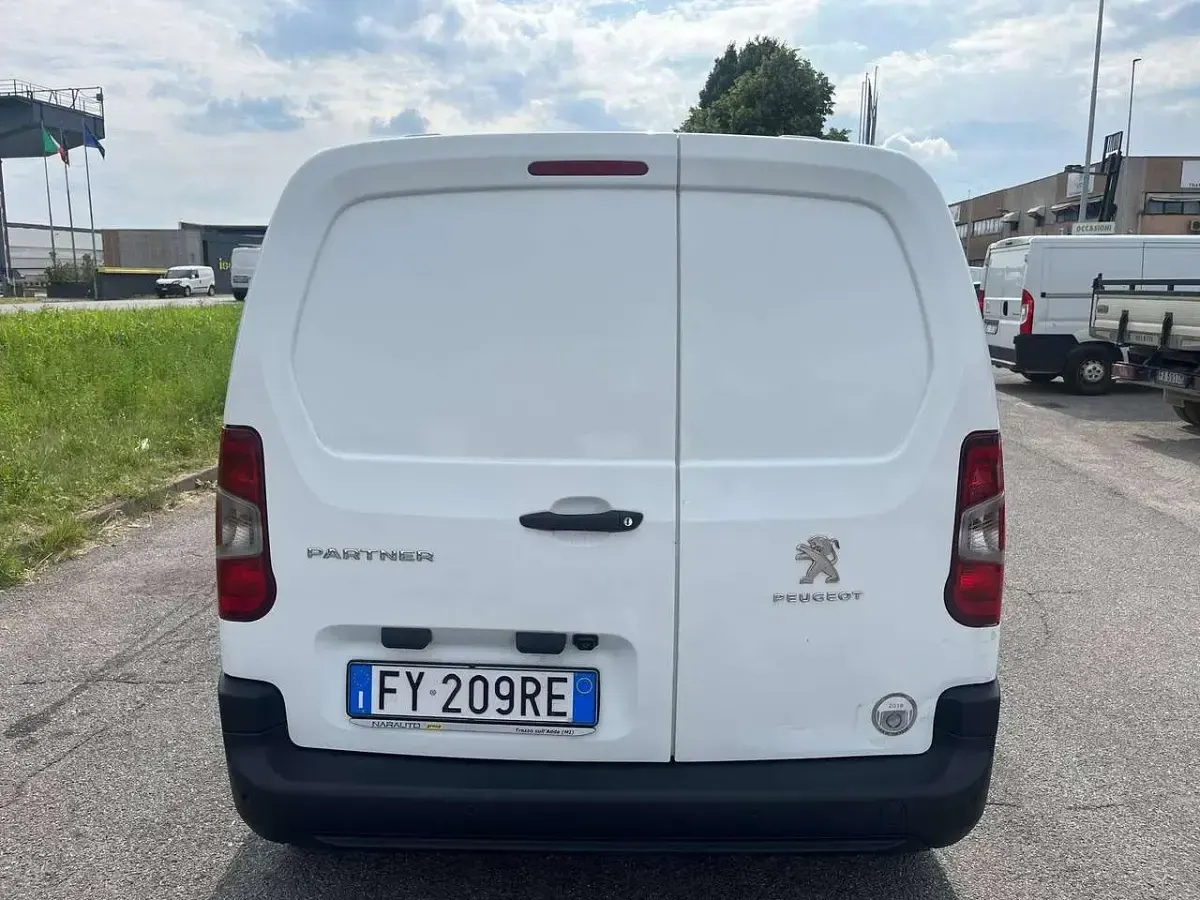 Usata Peugeot TePee Active 99 CV (72 kW) 2019 Bianco Station wagon