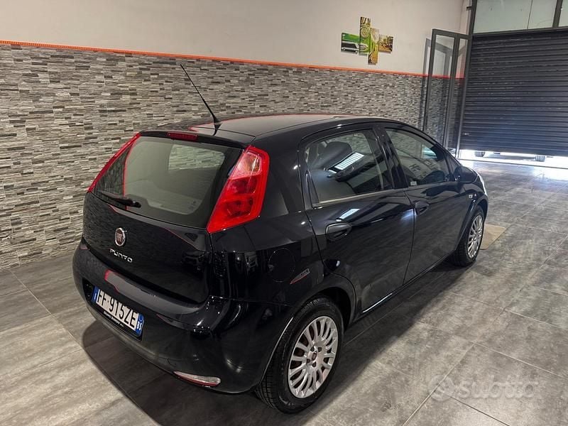 Usata Fiat Punto Street 95 CV (69 kW) 2016 Blu Utilitaria