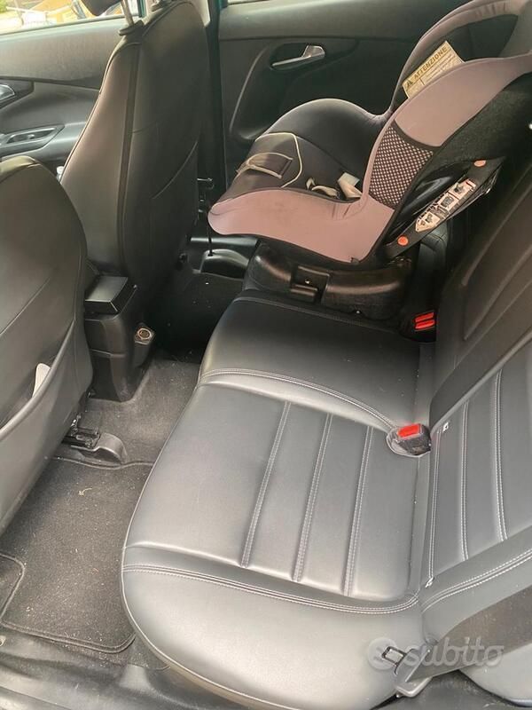 Usata Fiat Tipo 120 CV (88 kW) 2018 Verde Station wagon