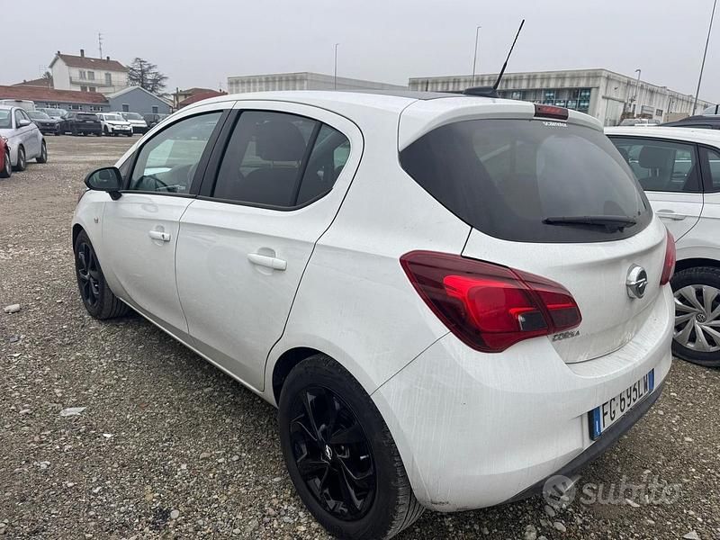Usata Opel Corsa 90 CV (66 kW) 2017 Bianco Utilitaria