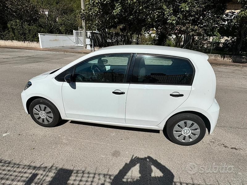 Usata VW up! 68 CV (50 kW) 2017 Bianco Utilitaria