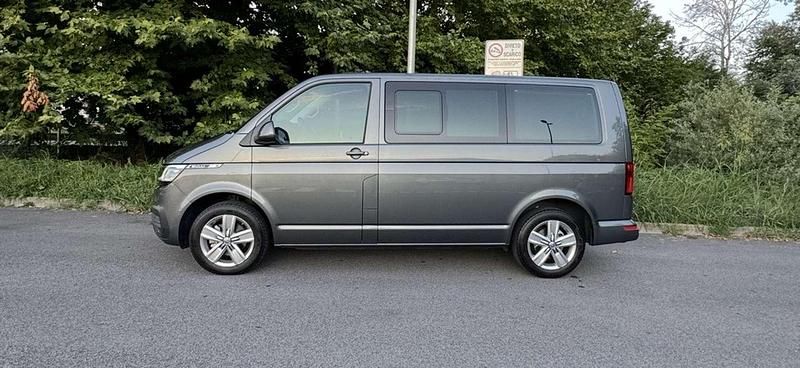 Usata VW Caravelle 150 CV (110 kW) 2024 Monovolume