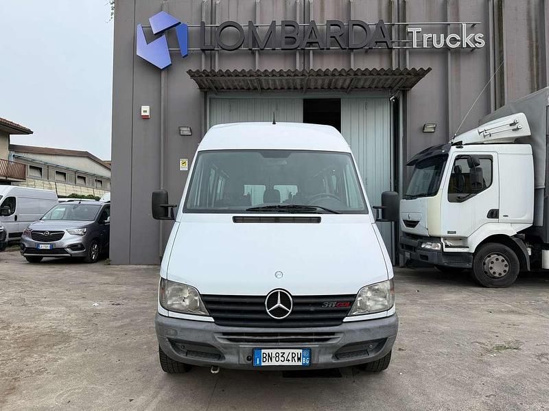 Usata Mercedes Sprinter 109 CV (80 kW) 2001 Bianco Furgone