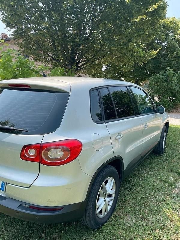 Usata VW Tiguan Trendline 140 CV (102 kW) 2010 Beige SUV