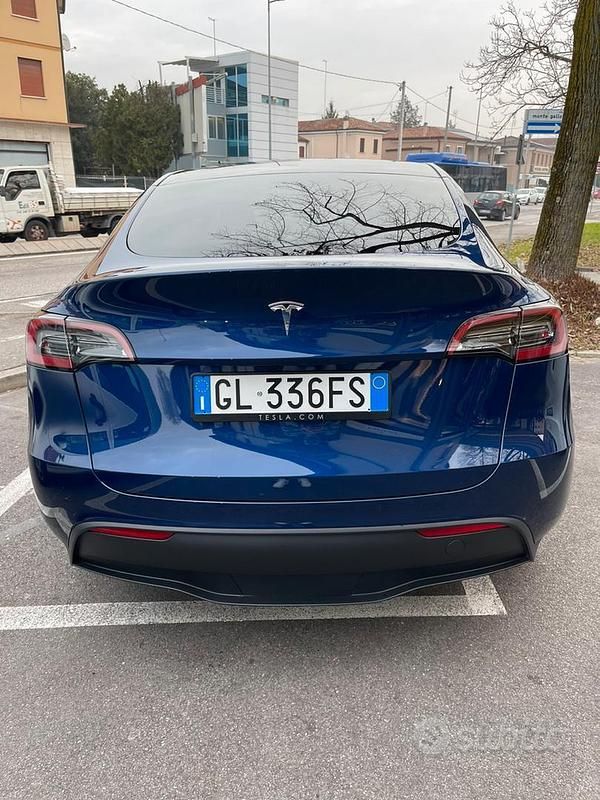 Occasion Tesla Model Y RWD 219 kW (299 ch) 2022 Bleue SUV