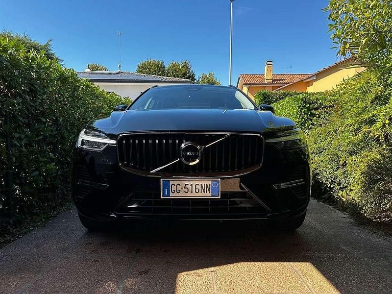 Usata Volvo XC60 Momentum 197 CV (144 kW) 2022 SUV