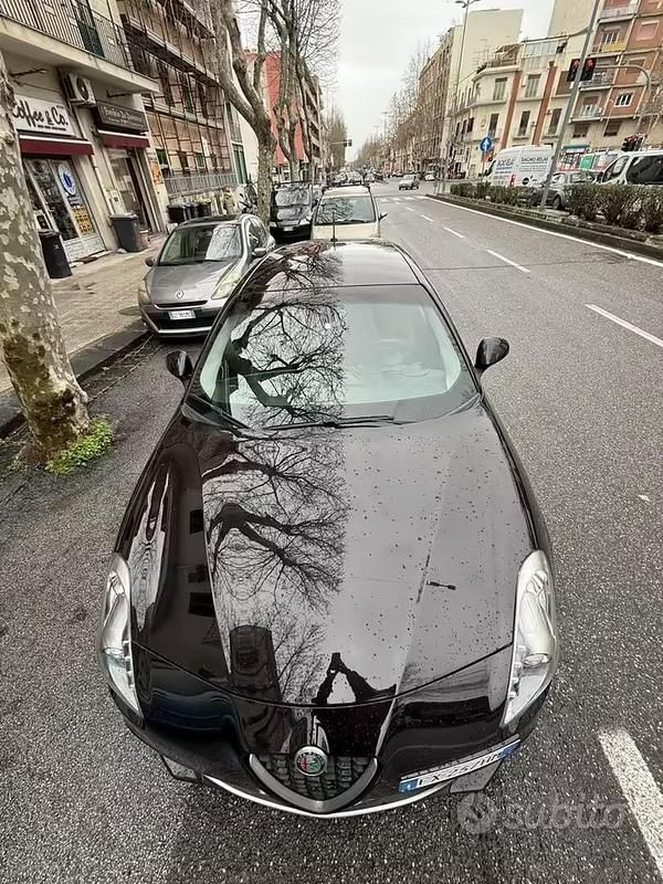 Usata Alfa Romeo Giulietta 120 CV (88 kW) 2019 Nero Utilitaria